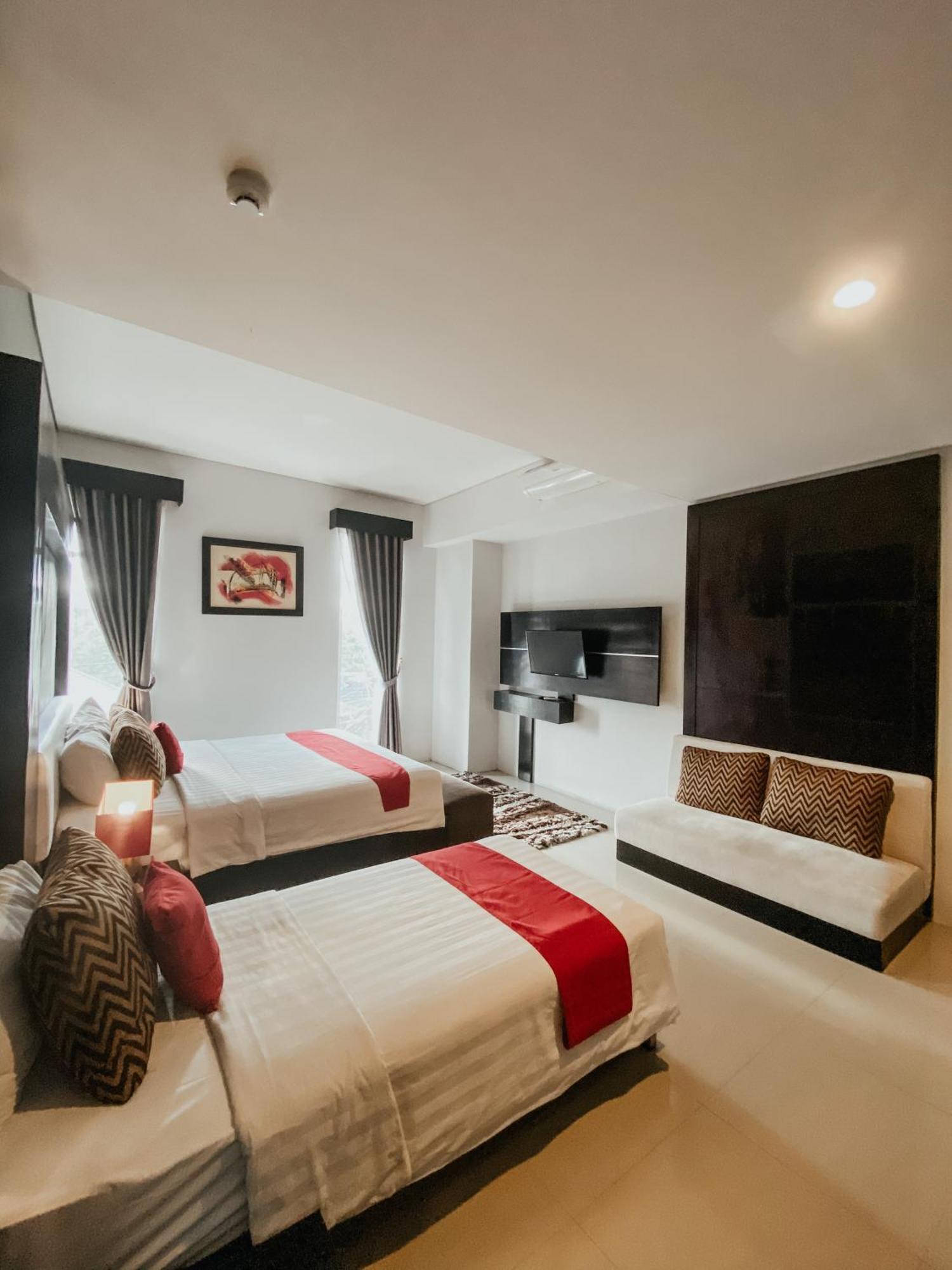 Prima SR Hotel&Convention Sleman  Esterno foto