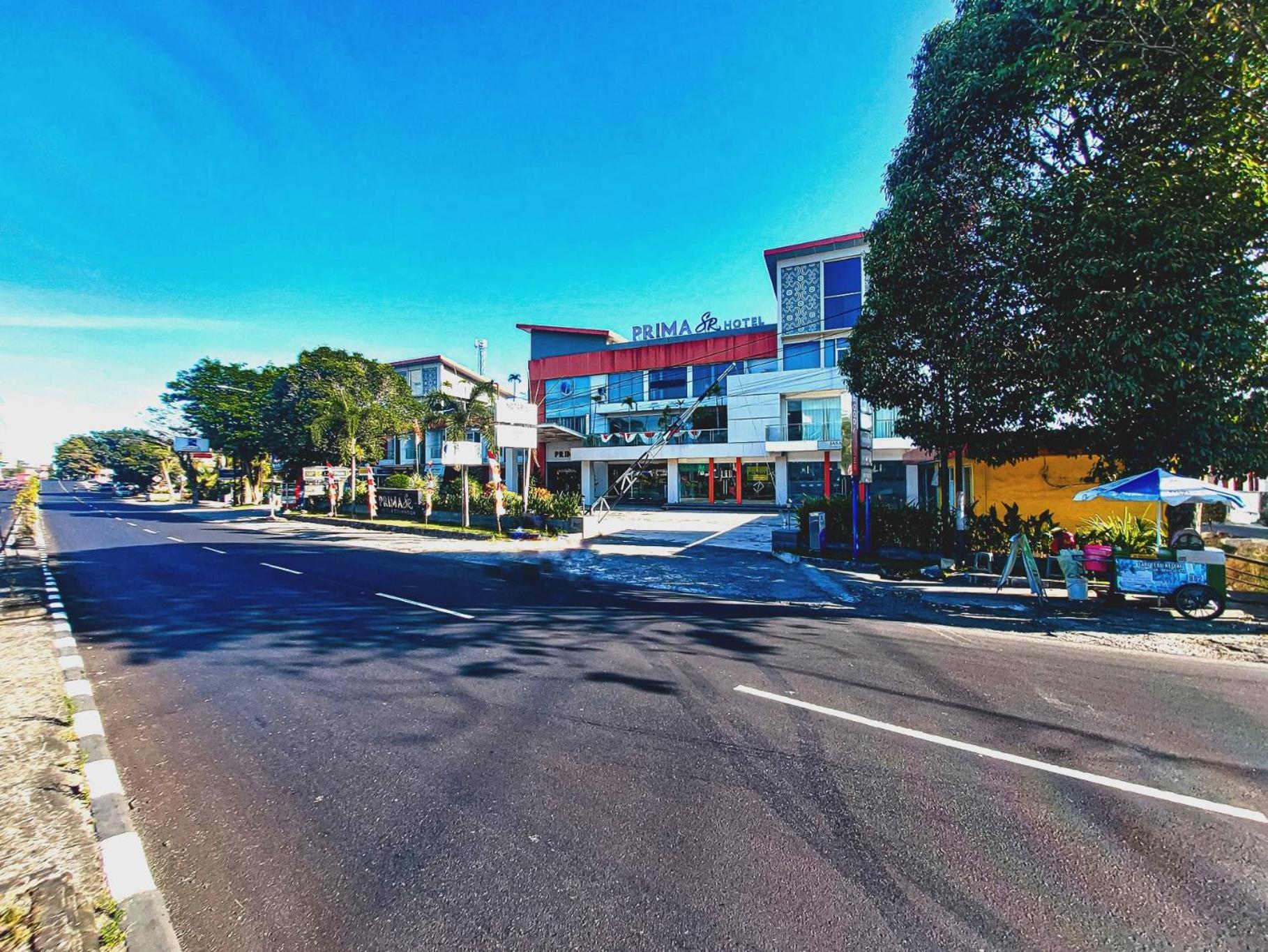 Prima SR Hotel&Convention Sleman  Esterno foto