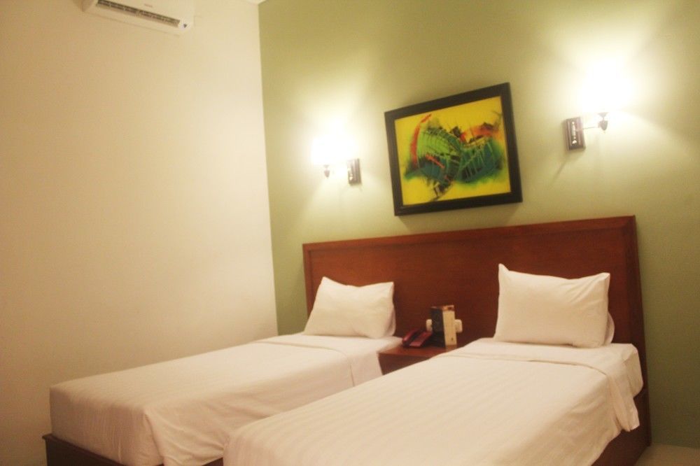 Prima SR Hotel&Convention Sleman  Esterno foto