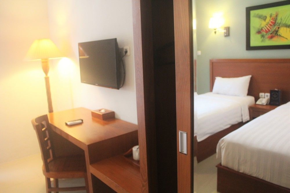 Prima SR Hotel&Convention Sleman  Esterno foto