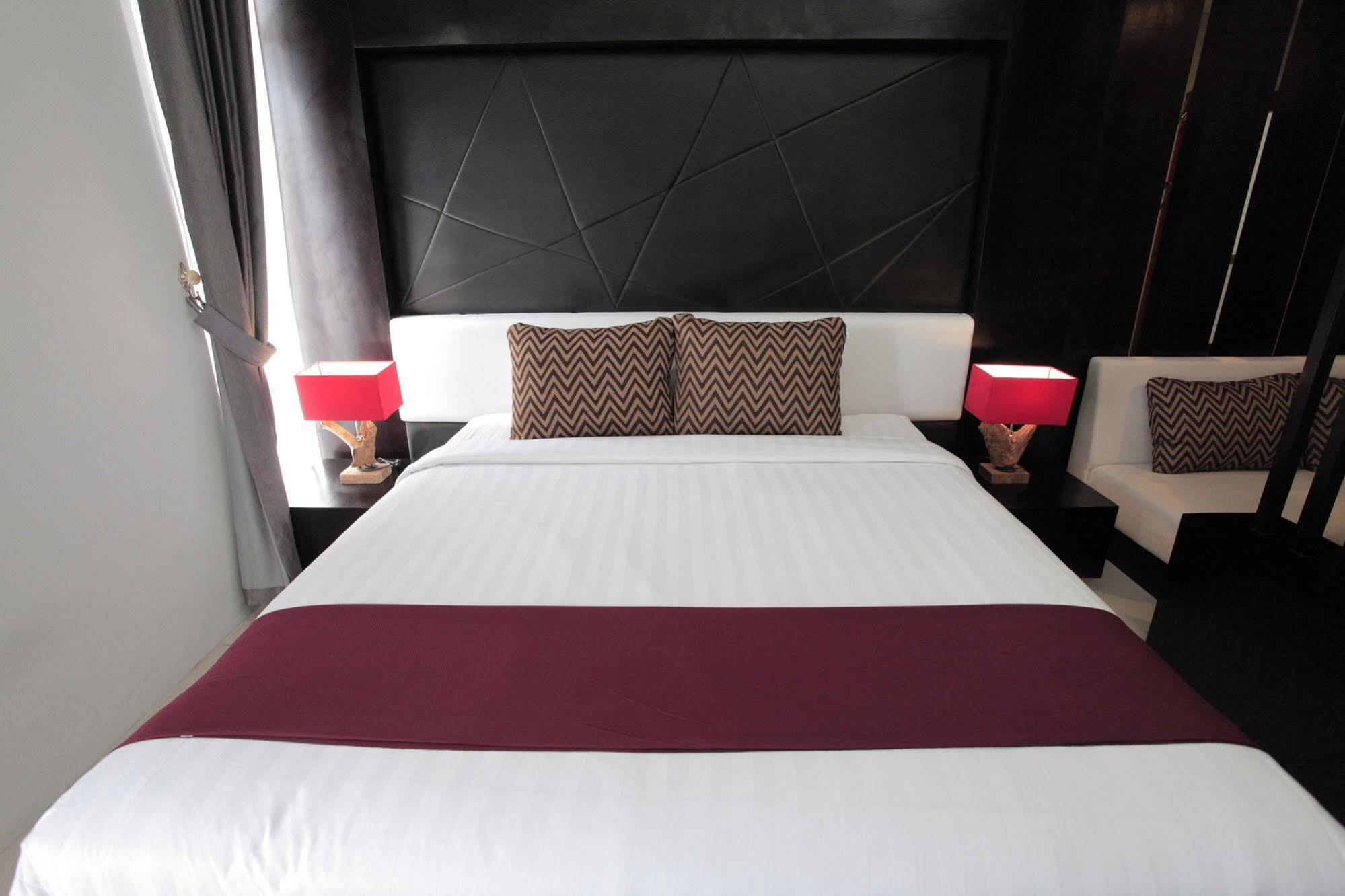 Prima SR Hotel&Convention Sleman  Esterno foto