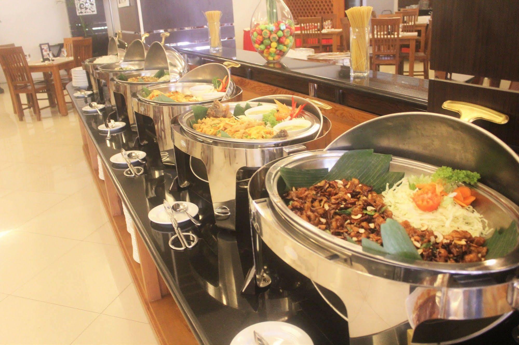 Prima SR Hotel&Convention Sleman  Esterno foto