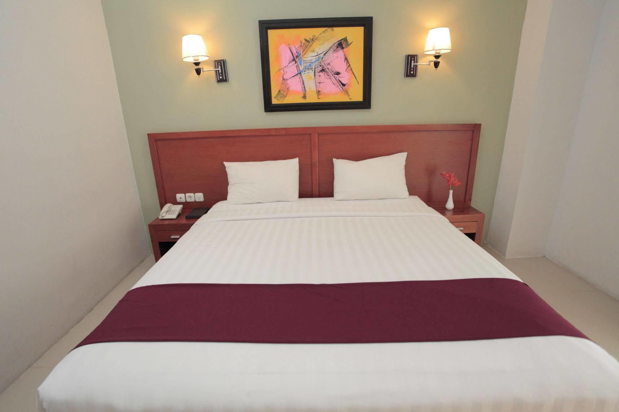 Prima SR Hotel&Convention Sleman  Esterno foto